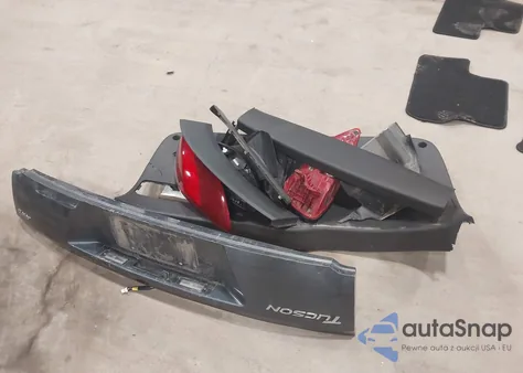 2018 Hyundai Tucson Se из США, поврежденный, VIN KM8J2CA45JU734950